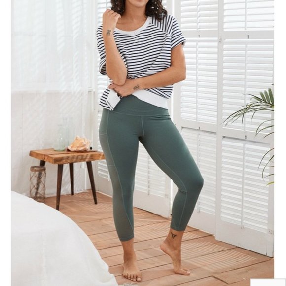 AERIE MOVE HIGH WAISTED POCKET 7/8 LEGGING Green - Picture 2 of 3